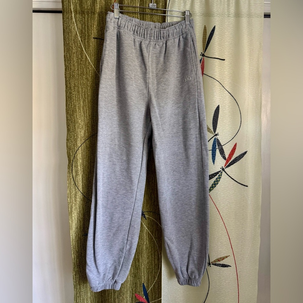 ALO Yoga Gray Sweatpants Relaxed Fit Elastic Drawstring Waistband - Sz S